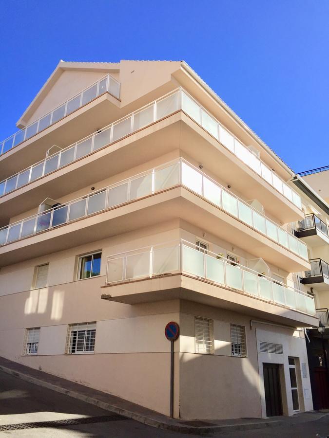 Fuengirola Beach Apartment By Stay Belonio Bagian luar foto