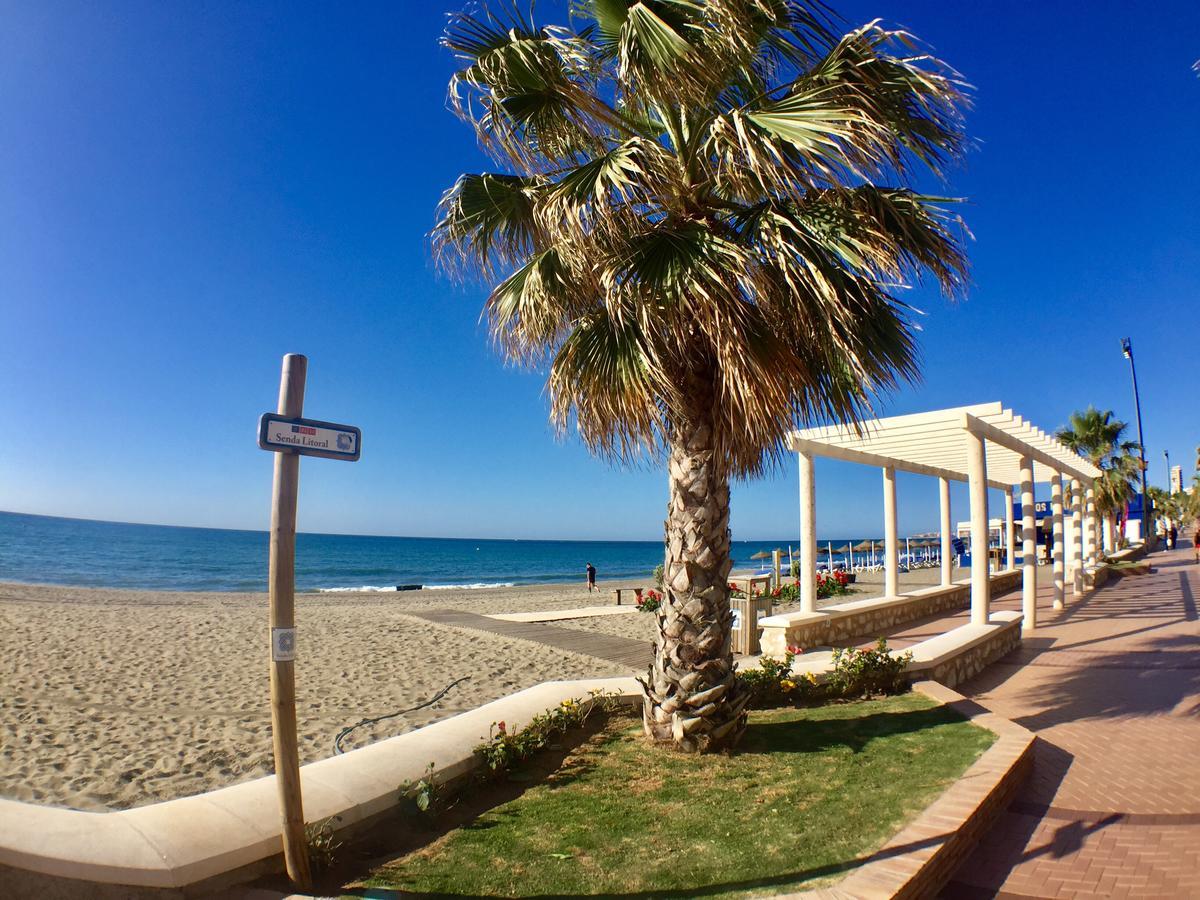 Fuengirola Beach Apartment By Stay Belonio Bagian luar foto
