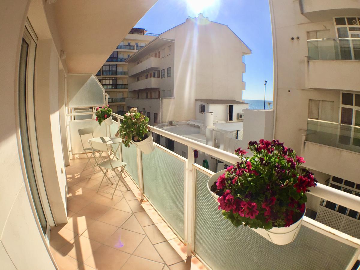 Fuengirola Beach Apartment By Stay Belonio Bagian luar foto